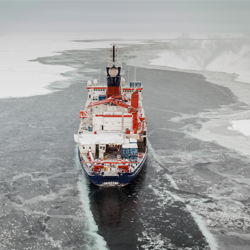 polarstern research ship in the arctic