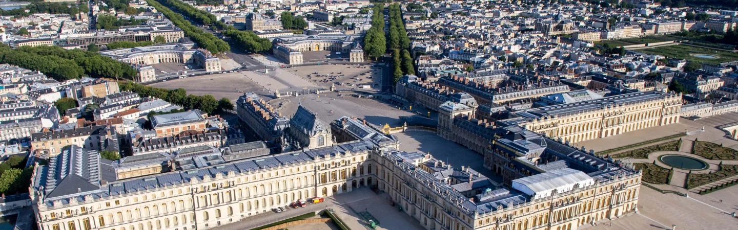 Aerial photograph of Versailles. Photo credit: Wikimedia Commons