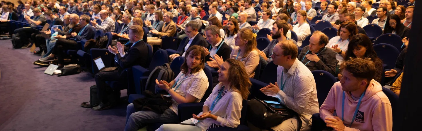 picture of an audience 