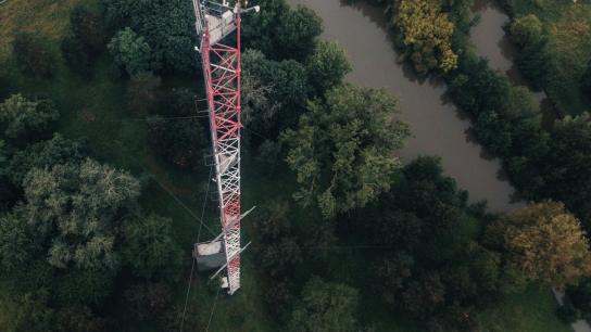 Picture of the Saclay atmospheric observation station from above in a green landscape 
